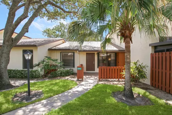 Hobe Sound, FL 33455,8093 SE Villa CIR
