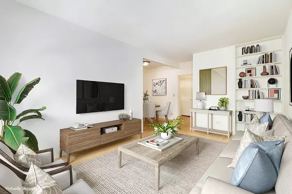 Palm Beach, FL 33480,381 S Lake DR 8