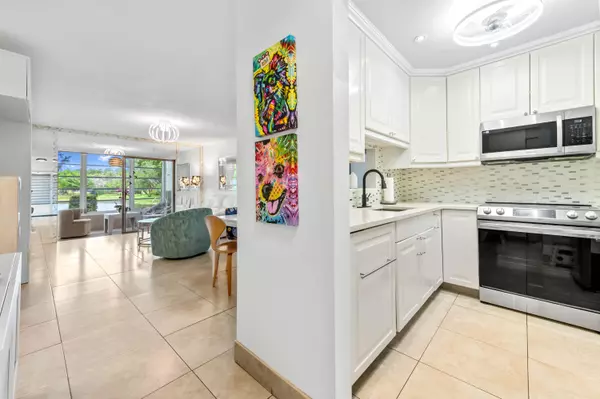 Lauderdale Lakes, FL 33319,3530 NW 52nd AVE 409