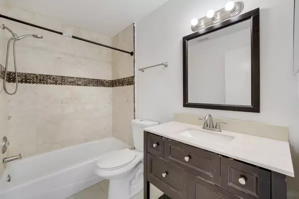 North Palm Beach, FL 33408,1981 Holman DR 1