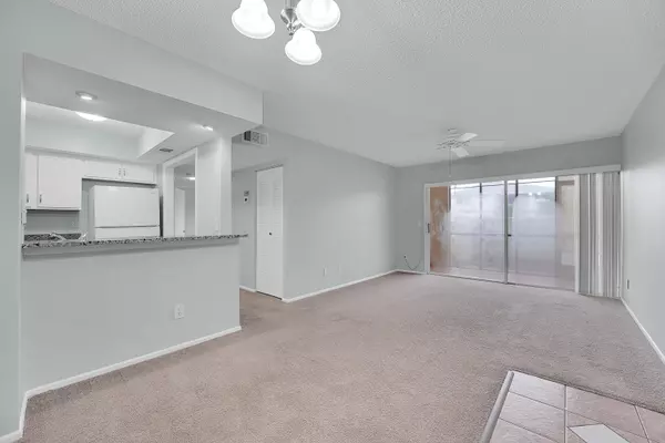 Port Saint Lucie, FL 34952,1508 SE Royal Green CIR E-101