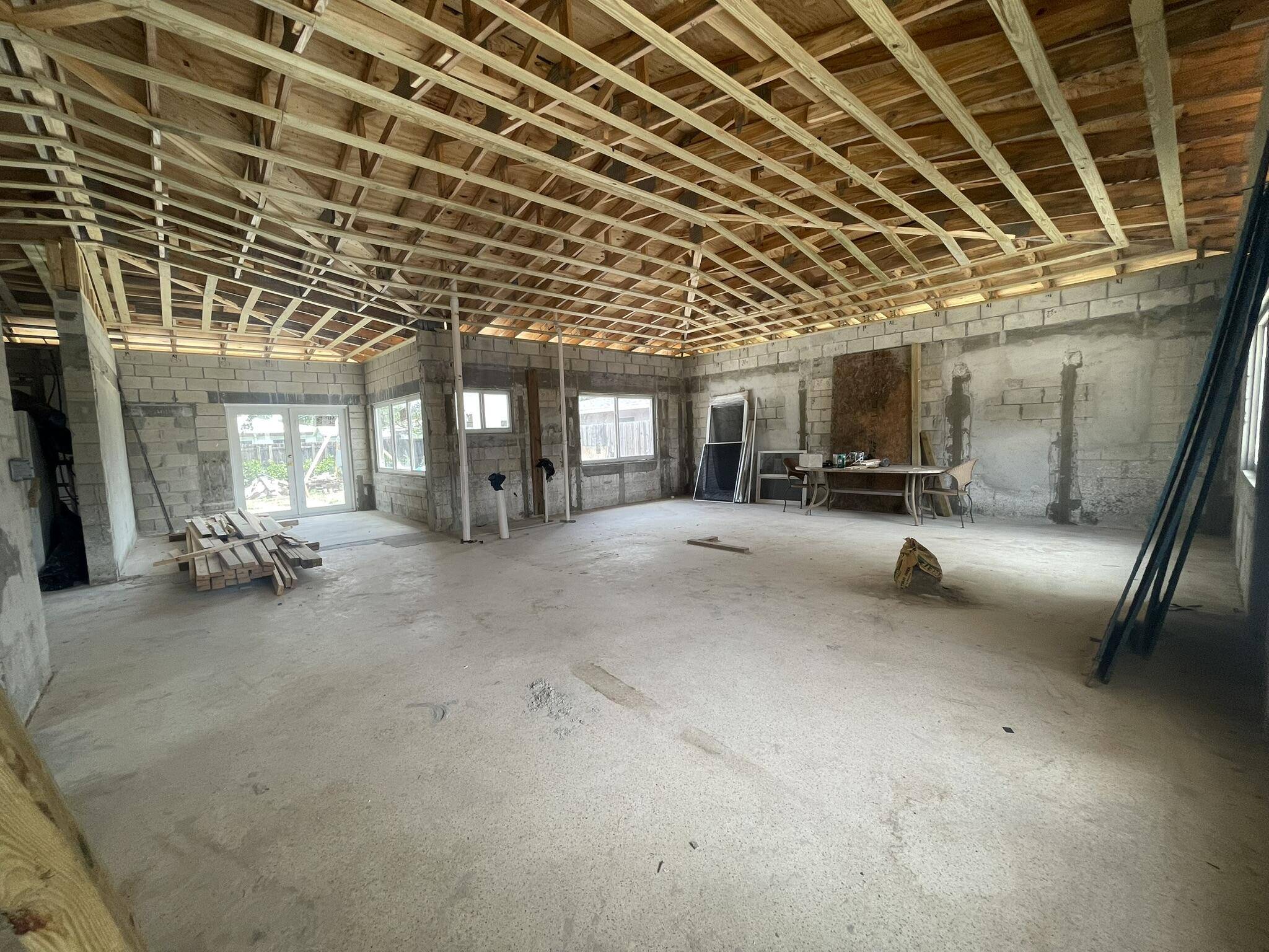 Fort Lauderdale, FL 33334,111 NE 45th ST