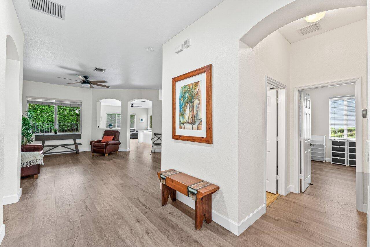 Weston, FL 33332,19381 Stonebrook ST