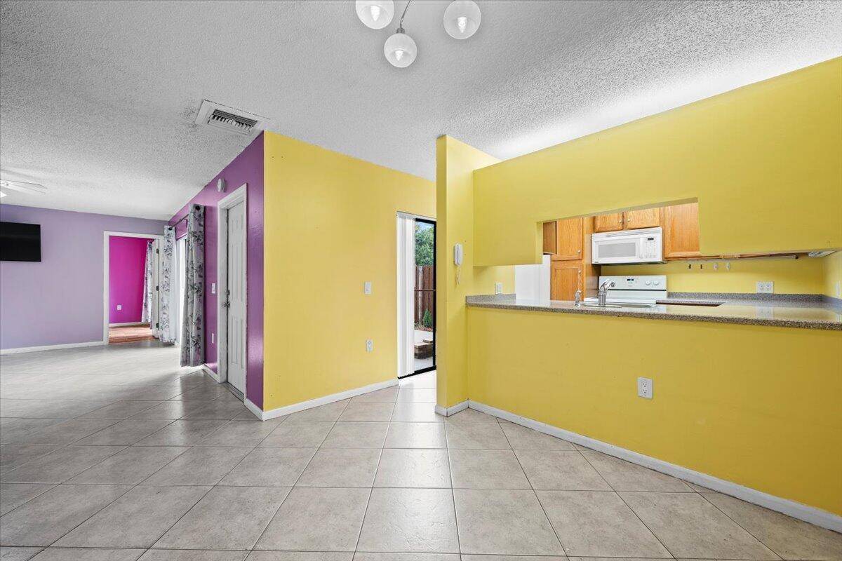 Greenacres, FL 33463,2016 20th LN