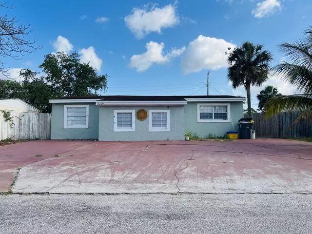 4219 N N Browning DR, West Palm Beach, FL 33406