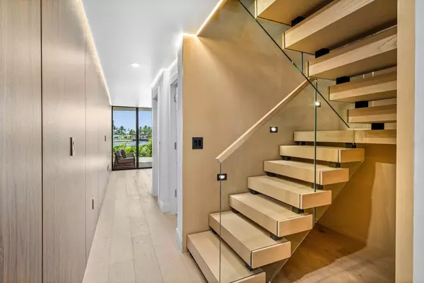 Hillsboro Beach, FL 33062,1222 Hillsboro Mile 24