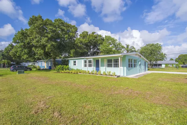 985 35th AVE, Vero Beach, FL 32960