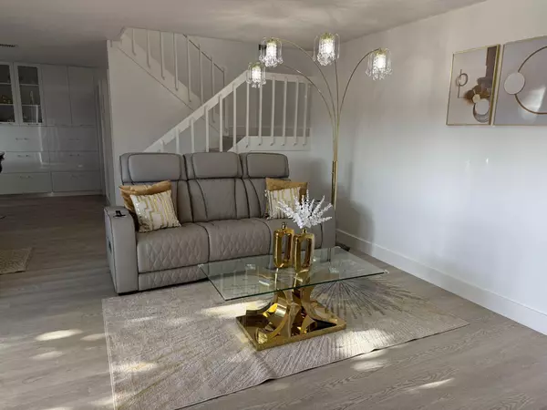 Palm Springs, FL 33461,21 Lake Arbor DR