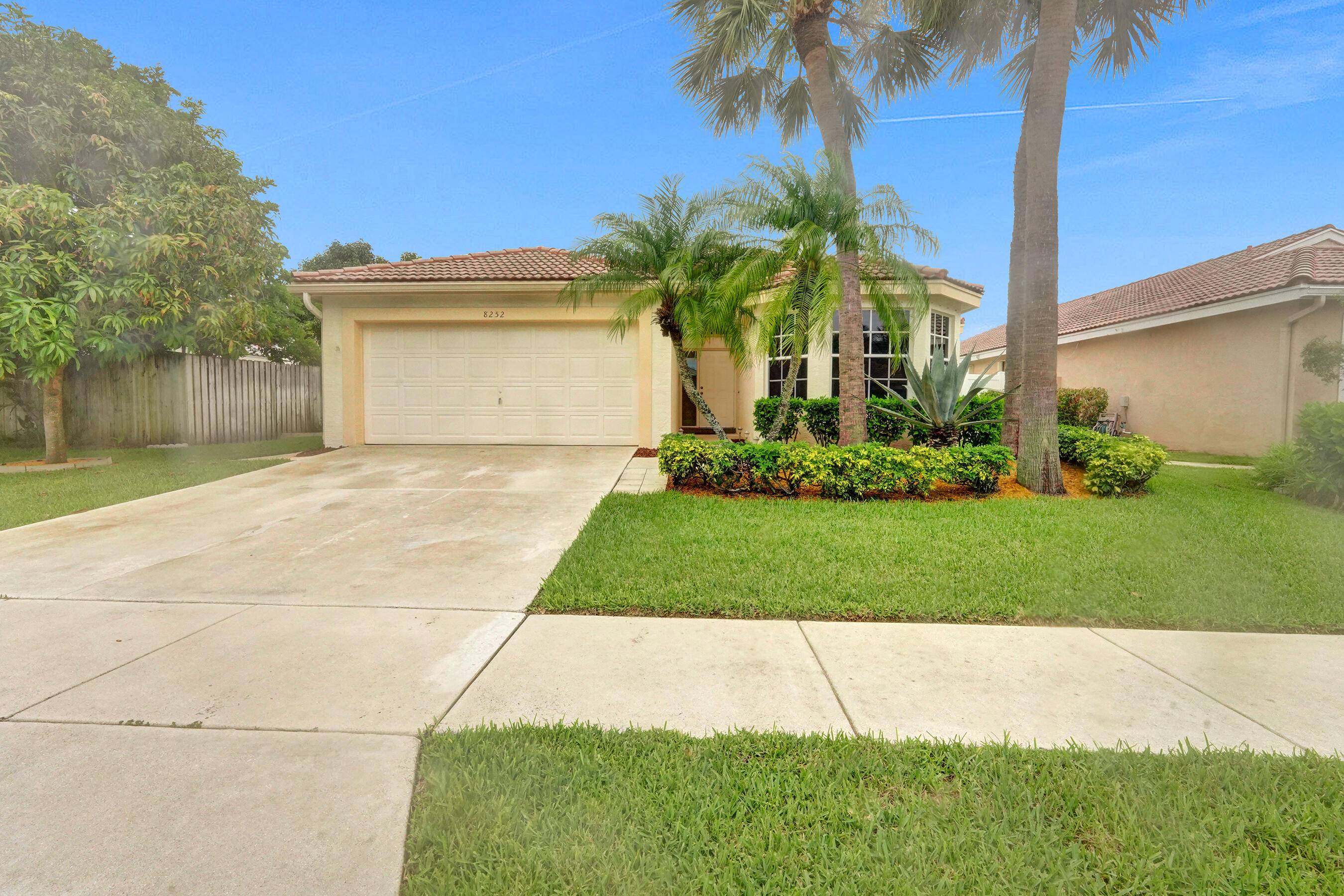 8252 White Rock CIR, Boynton Beach, FL 33436