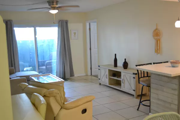 Stuart, FL 34994,950 S Kanner HWY C-10
