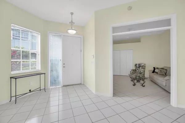 Lake Worth, FL 33449,10172 Andover Coach CIR G2