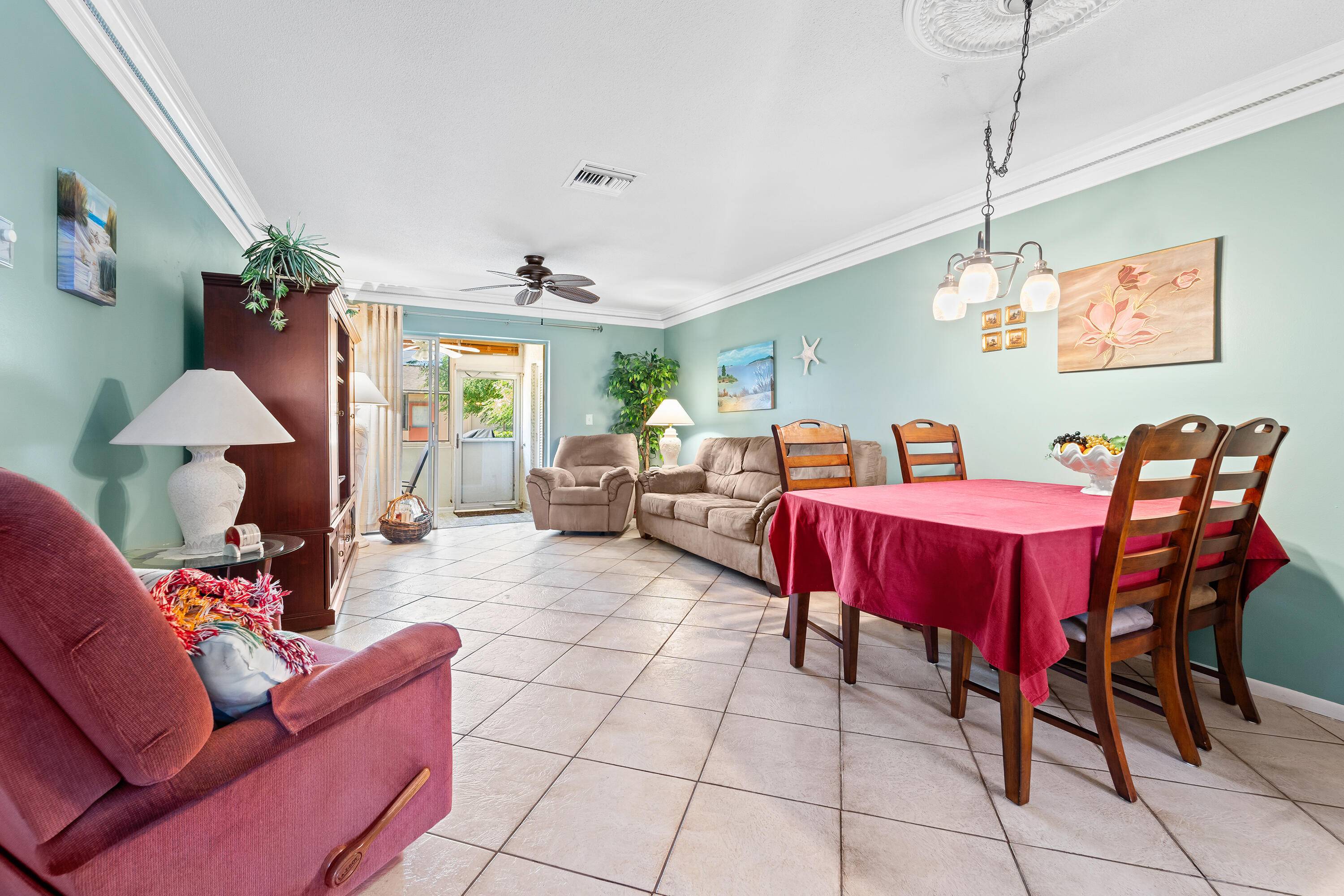 West Palm Beach, FL 33415,2990 E Crosley DR D