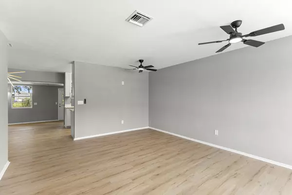 Port Saint Lucie, FL 34983,264 NE Ardsley DR