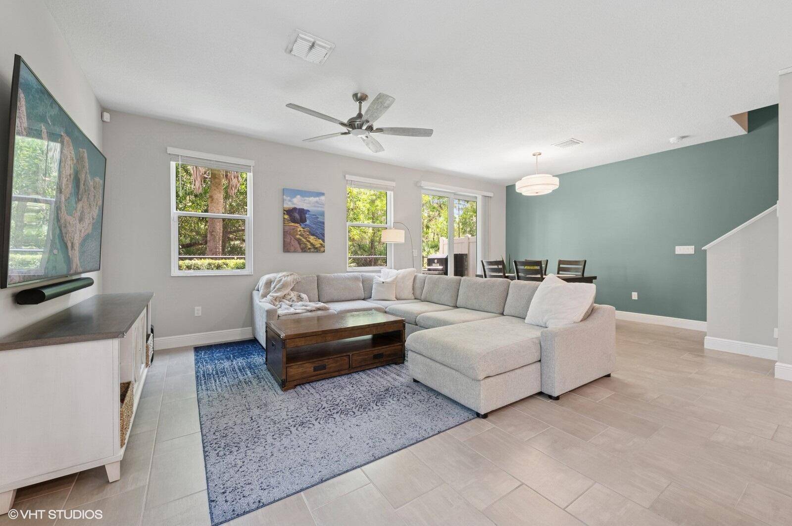 3901 SE Mentmore LN, Stuart, FL 34997