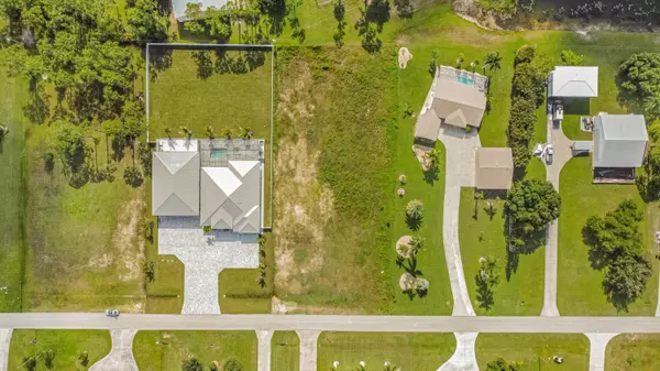 North Fort Myers, FL 33917,18742 Crosswind AVE