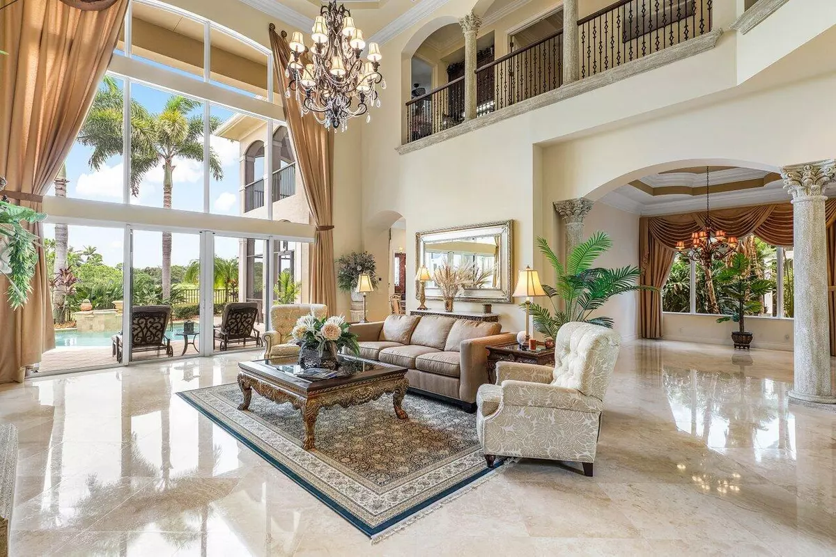 Port Saint Lucie, FL 34984,108 SE Via San Ramone