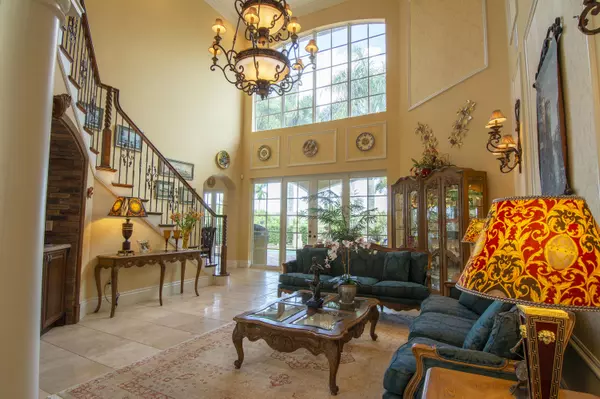 Port Saint Lucie, FL 34984,143 SE Bella Strano