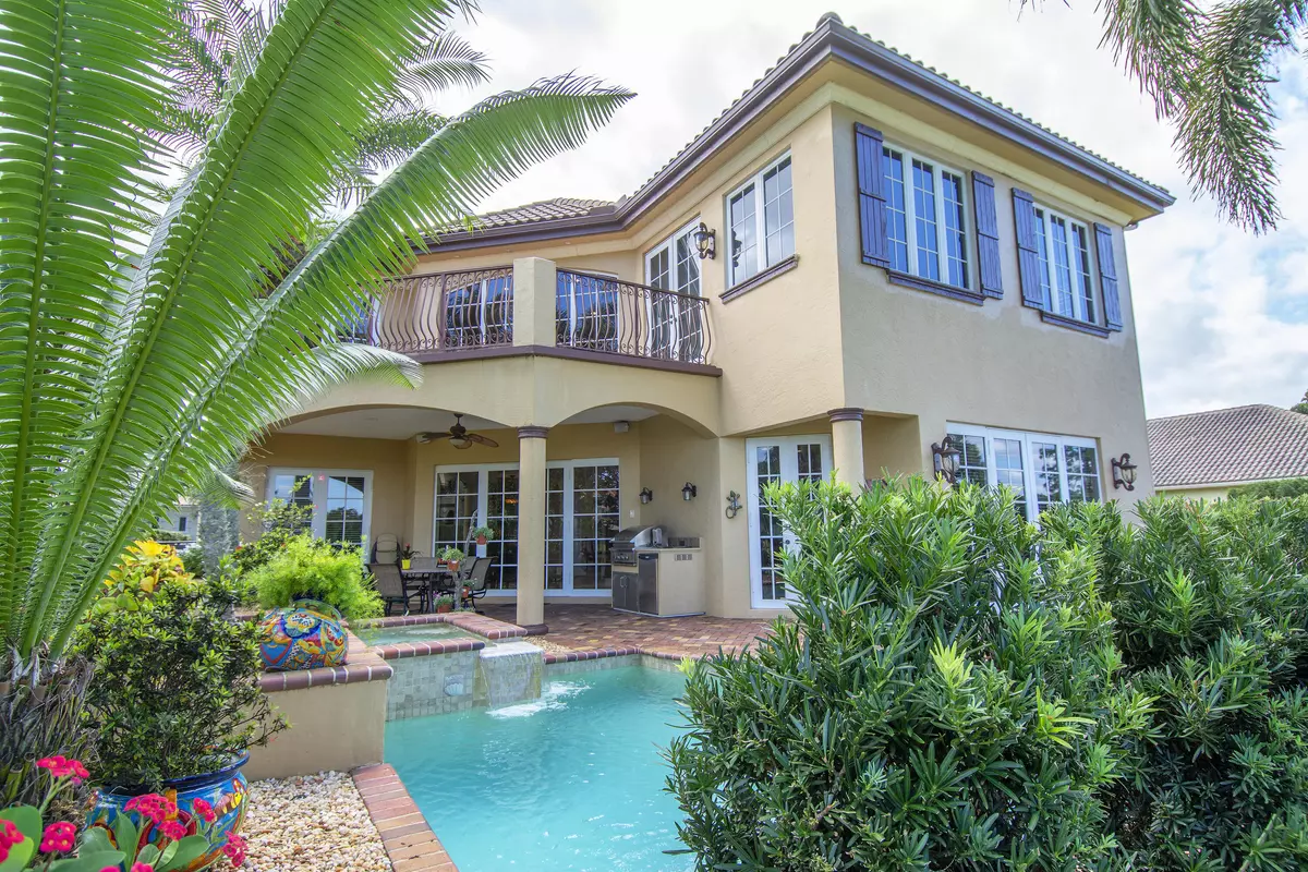 Port Saint Lucie, FL 34984,143 SE Bella Strano