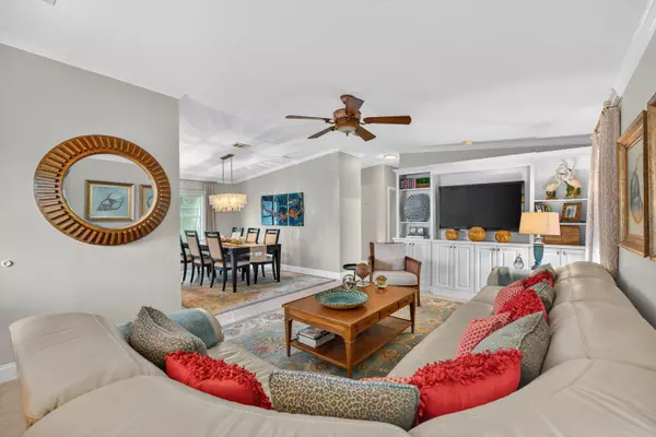 Stuart, FL 34997,4300 SE St Lucie BLVD 19