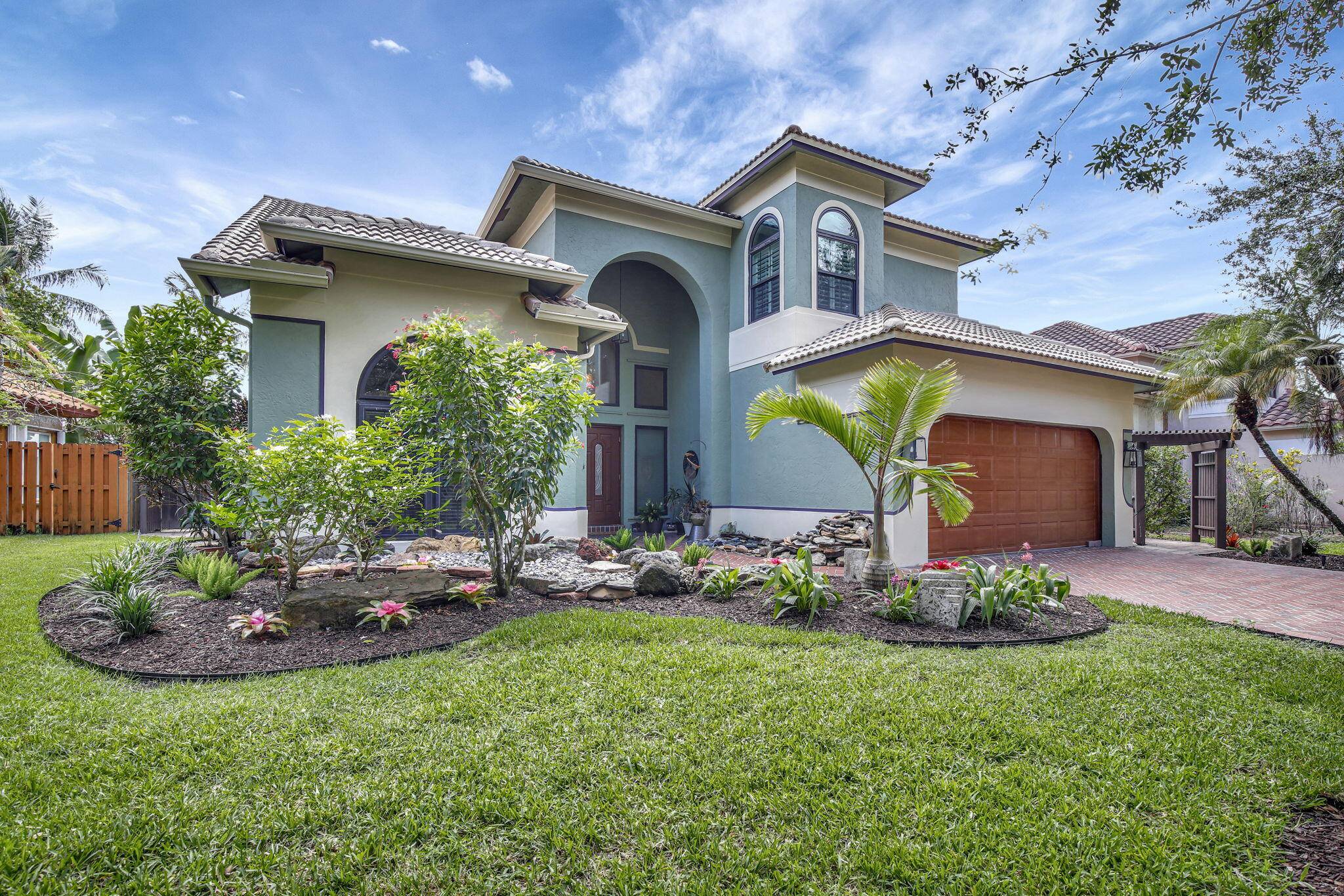 2583 Baccarat DR, Cooper City, FL 33026