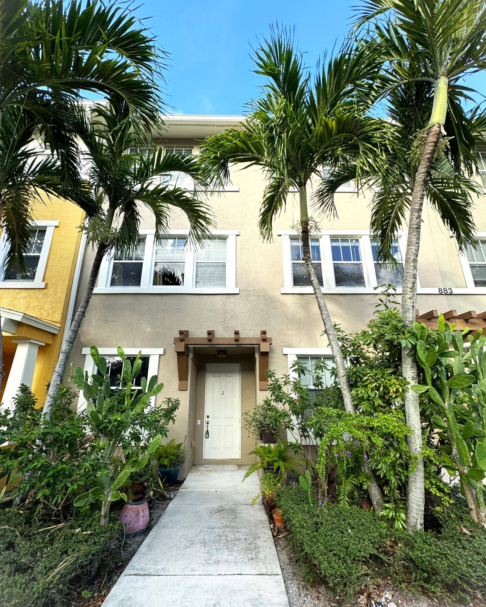 883 Millbrae CT 2, West Palm Beach, FL 33401