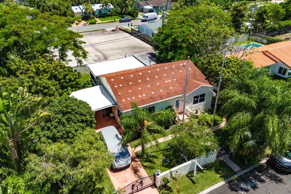 West Palm Beach, FL 33405,365 Linda LN