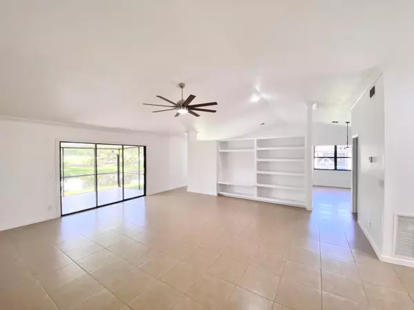 Royal Palm Beach, FL 33411,212 Trace CT