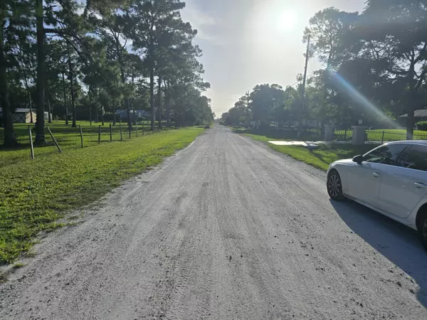 Loxahatchee, FL 33470,Xxxxx5690 N 32nd Lane