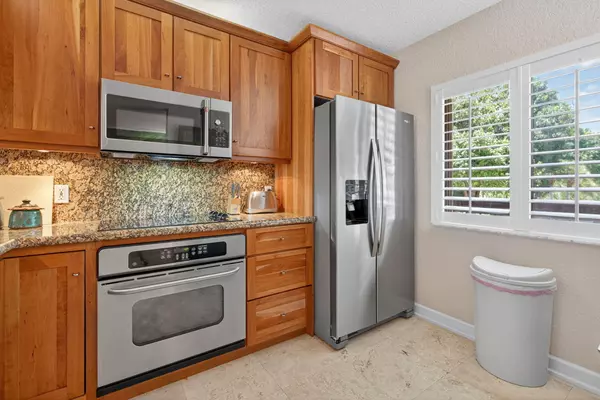 Jupiter, FL 33477,401 Ocean Bluffs BLVD 205