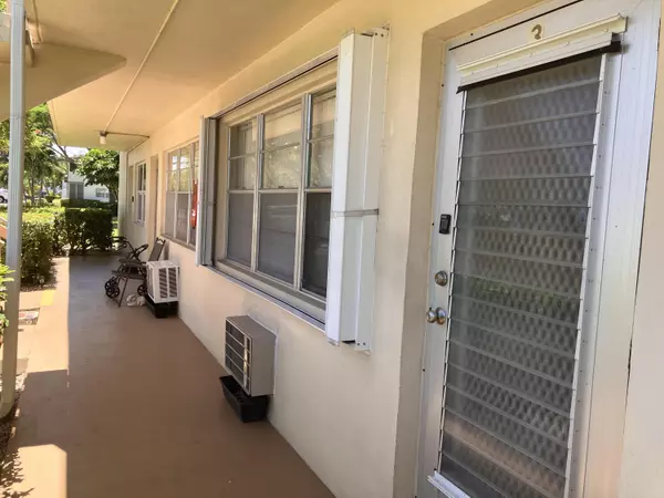 West Palm Beach, FL 33417,3 Dorchester A