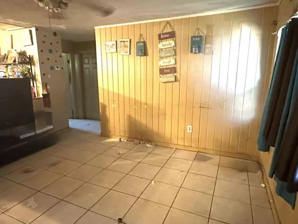 Fort Pierce, FL 34982,920 Revels LN