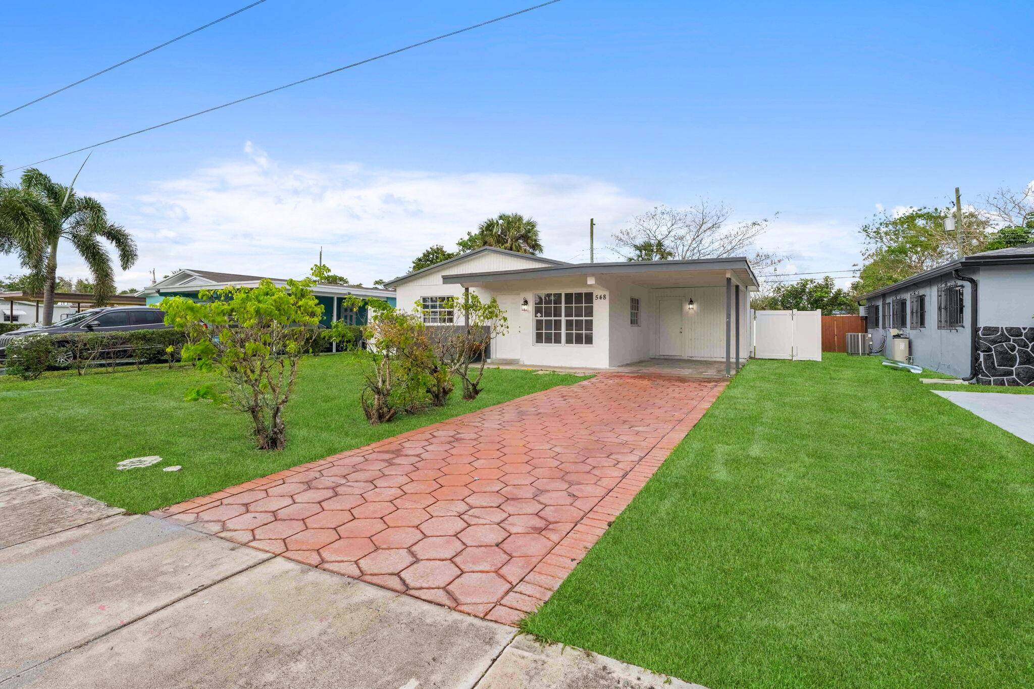 548 NW 2 Ter TER, Deerfield Beach, FL 33441