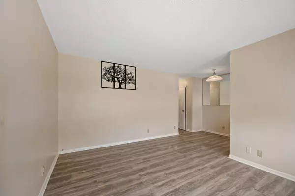 Lake Worth Beach, FL 33460,201 S J ST 3