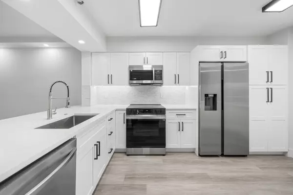 Delray Beach, FL 33446,6866 Huntington LN 401