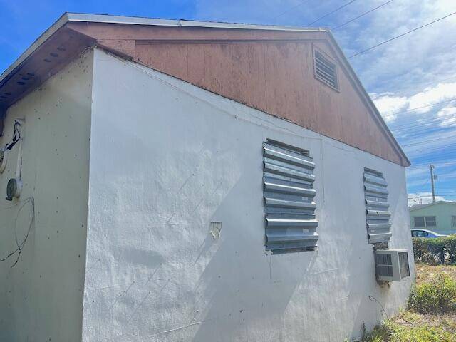 Riviera Beach, FL 33404,530 W 1st ST
