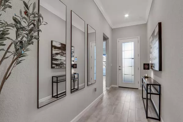 Port Saint Lucie, FL 34984,518 SE Crathes ST