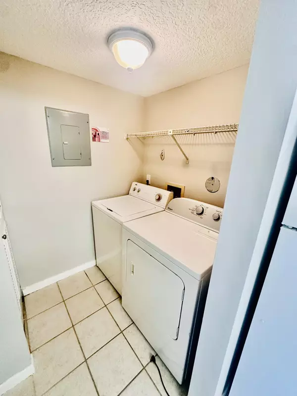 West Palm Beach, FL 33417,4759 Sable Pine CIR A1