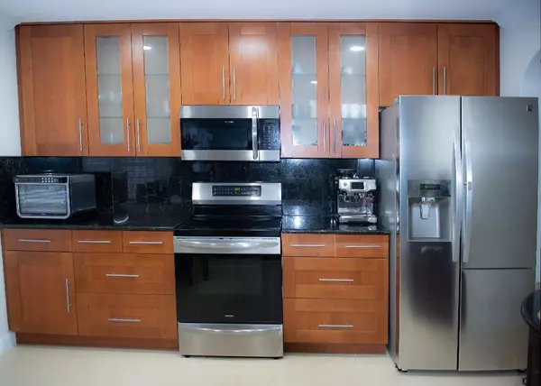 Coral Springs, FL 33067,6125 NW 40th ST