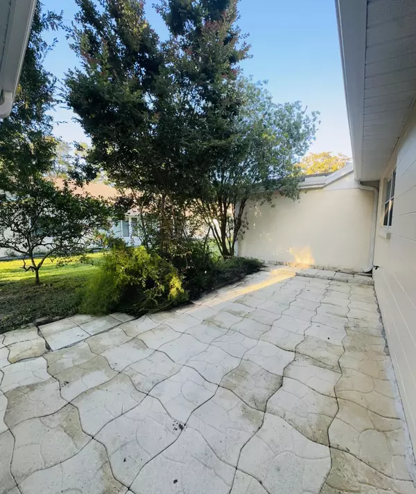 Ocala, FL 34481,9065 SW 82nd TER D