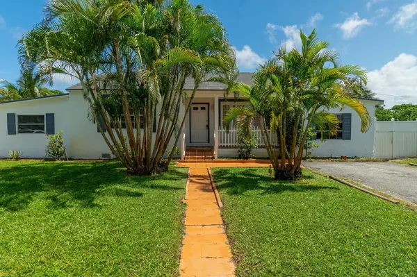 Lantana, FL 33462,518 W Palm ST A