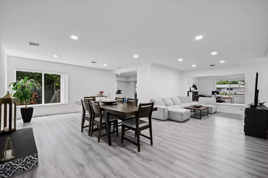 4534 Brady BLVD, Delray Beach, FL 33445