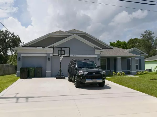 2314 SW Woodridge ST, Port Saint Lucie, FL 34953