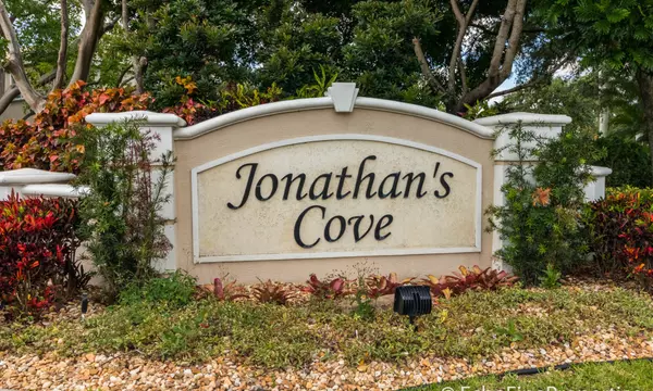 4583 Palmbrooke CIR, West Palm Beach, FL 33417