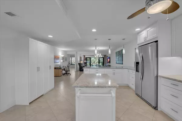 Jupiter, FL 33477,300 N Highway A1a 103m