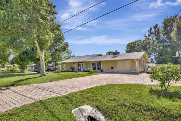 Fort Pierce, FL 34950,5903 Sunset BLVD