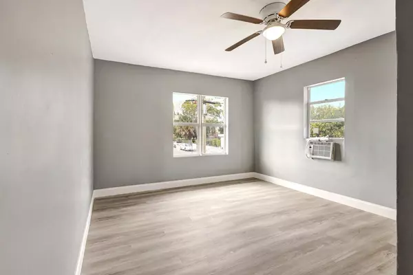 West Palm Beach, FL 33405,3708 Roseland DR