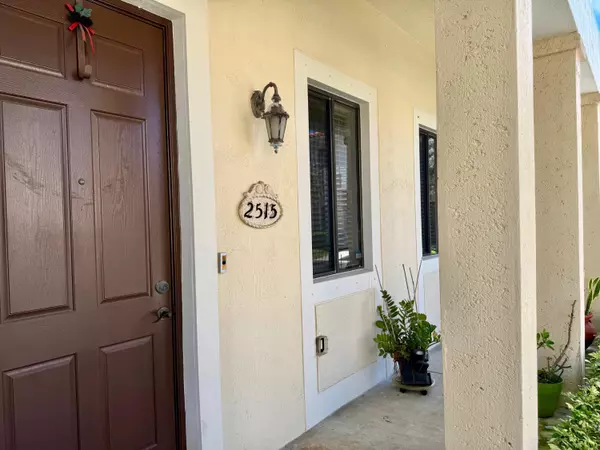 Boynton Beach, FL 33426,2515 Venetian CT