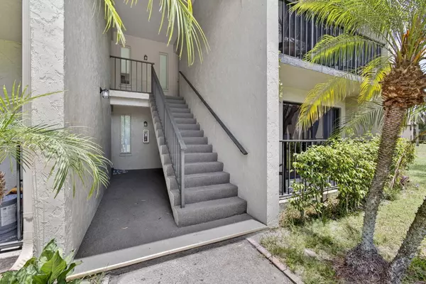 Greenacres, FL 33415,514 Shady Pine WAY B1
