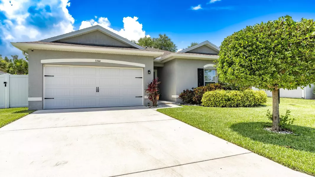 5344 Oakland Lake CIR, Fort Pierce, FL 34951