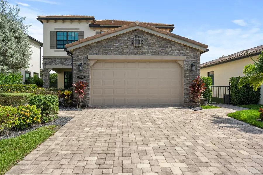 8891 Grand Prix LN, Boynton Beach, FL 33472